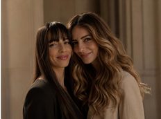 Sarah & Emmanuelle — Emma Bel'Hair